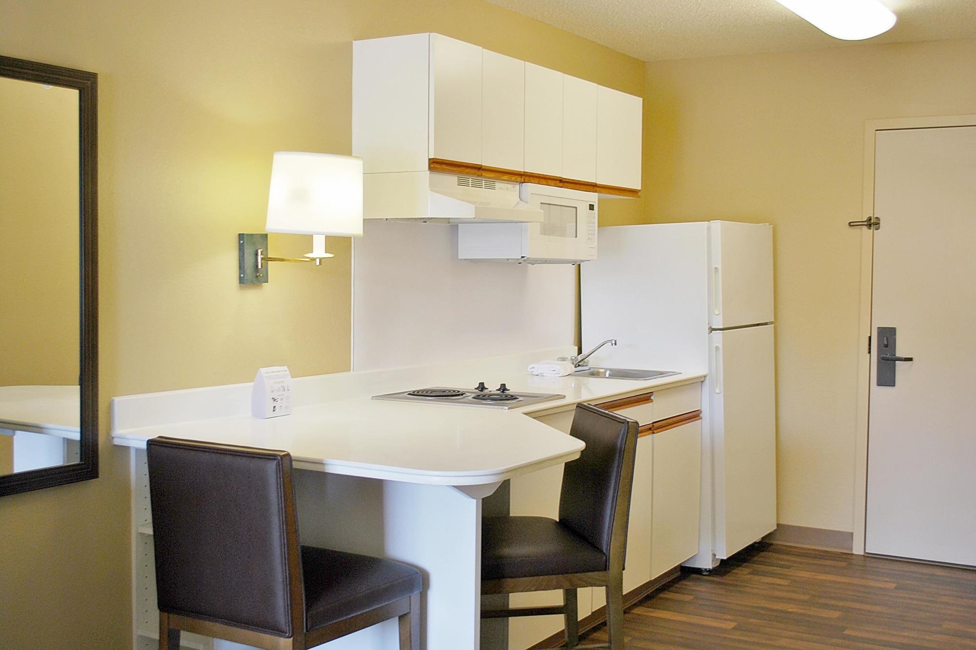 Extended Stay America Suites - St Louis - Westport - Central Мериленд Хайтс Екстериор снимка