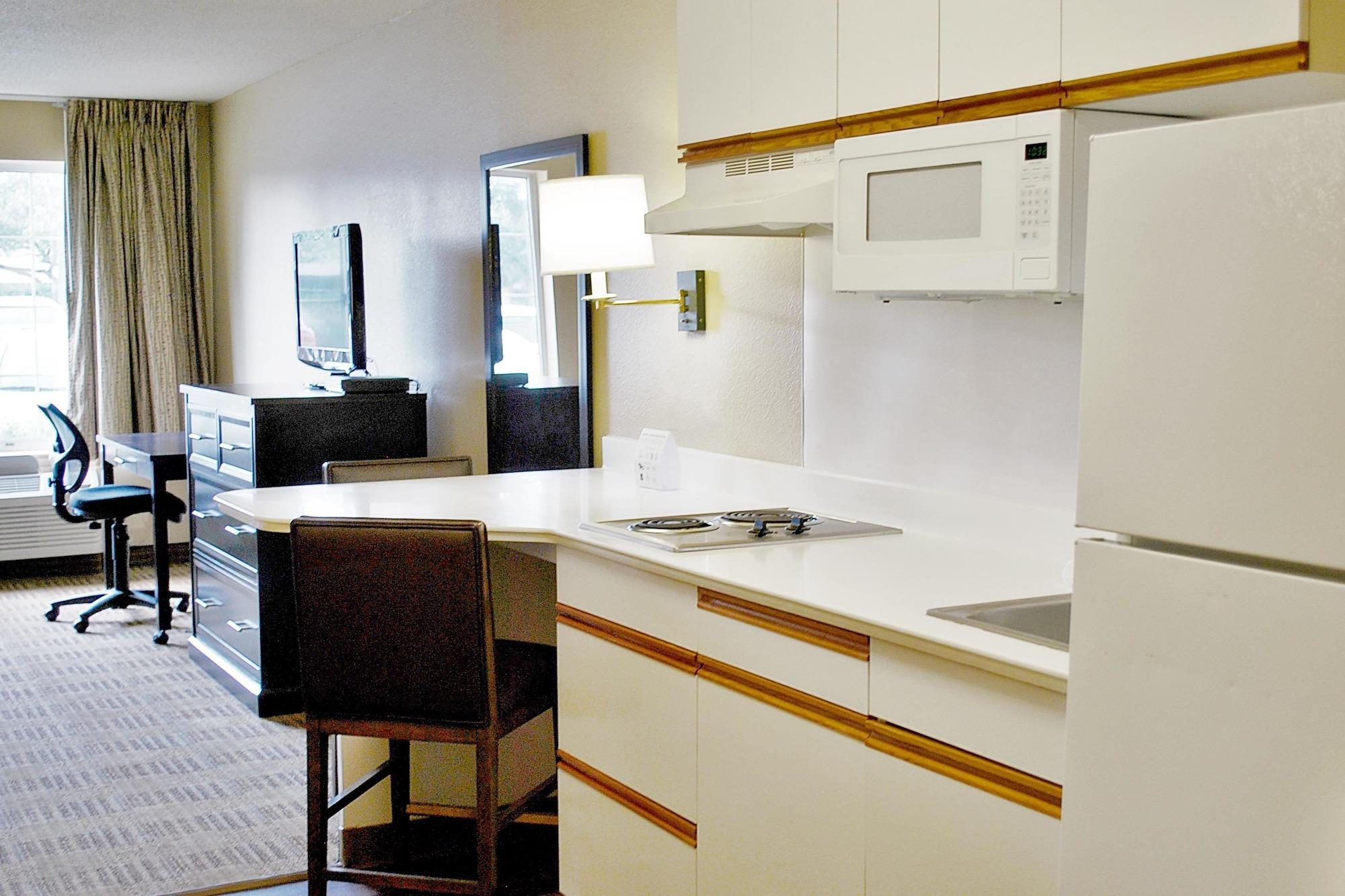 Extended Stay America Suites - St Louis - Westport - Central Мериленд Хайтс Екстериор снимка