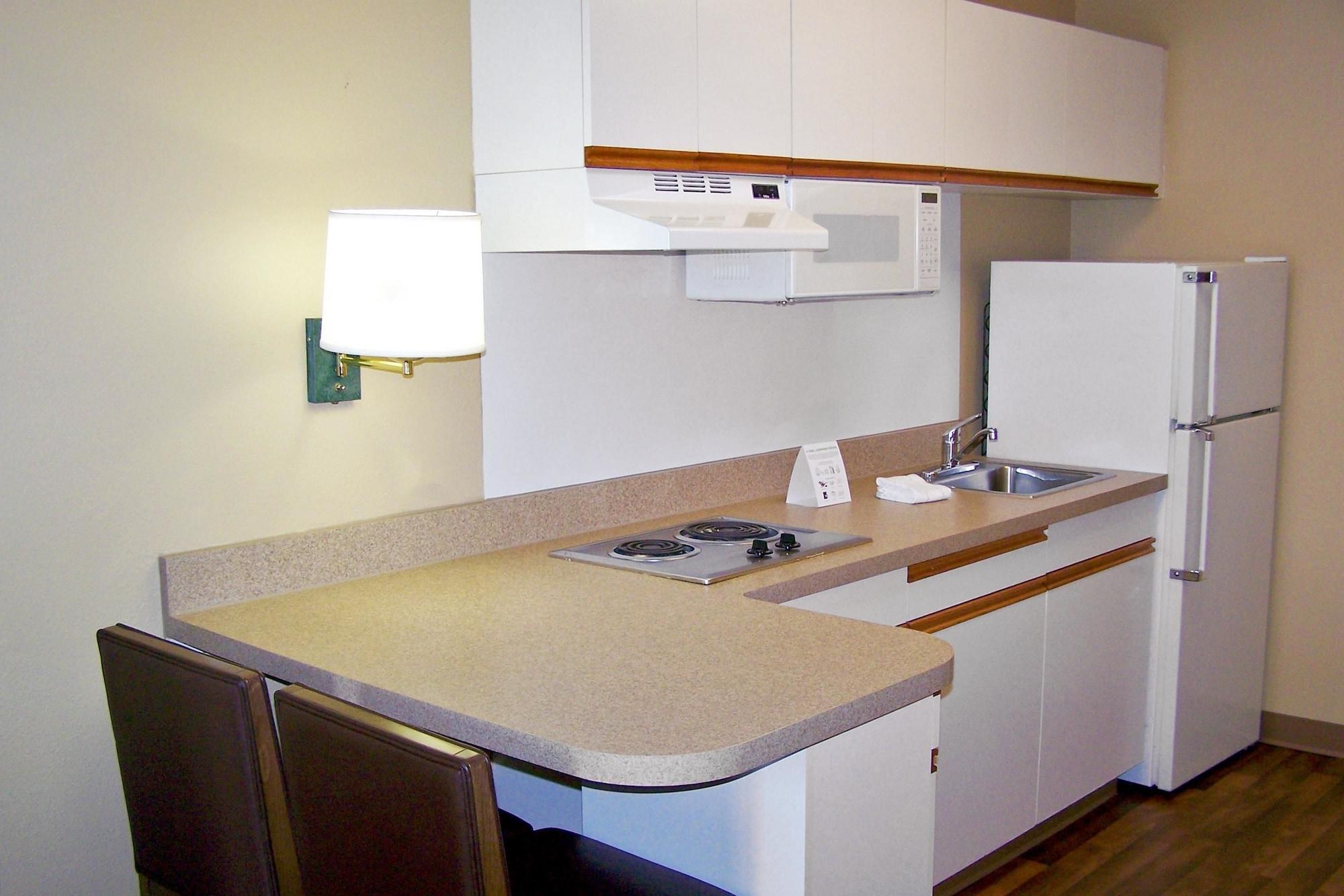 Extended Stay America Suites - St Louis - Westport - Central Мериленд Хайтс Екстериор снимка