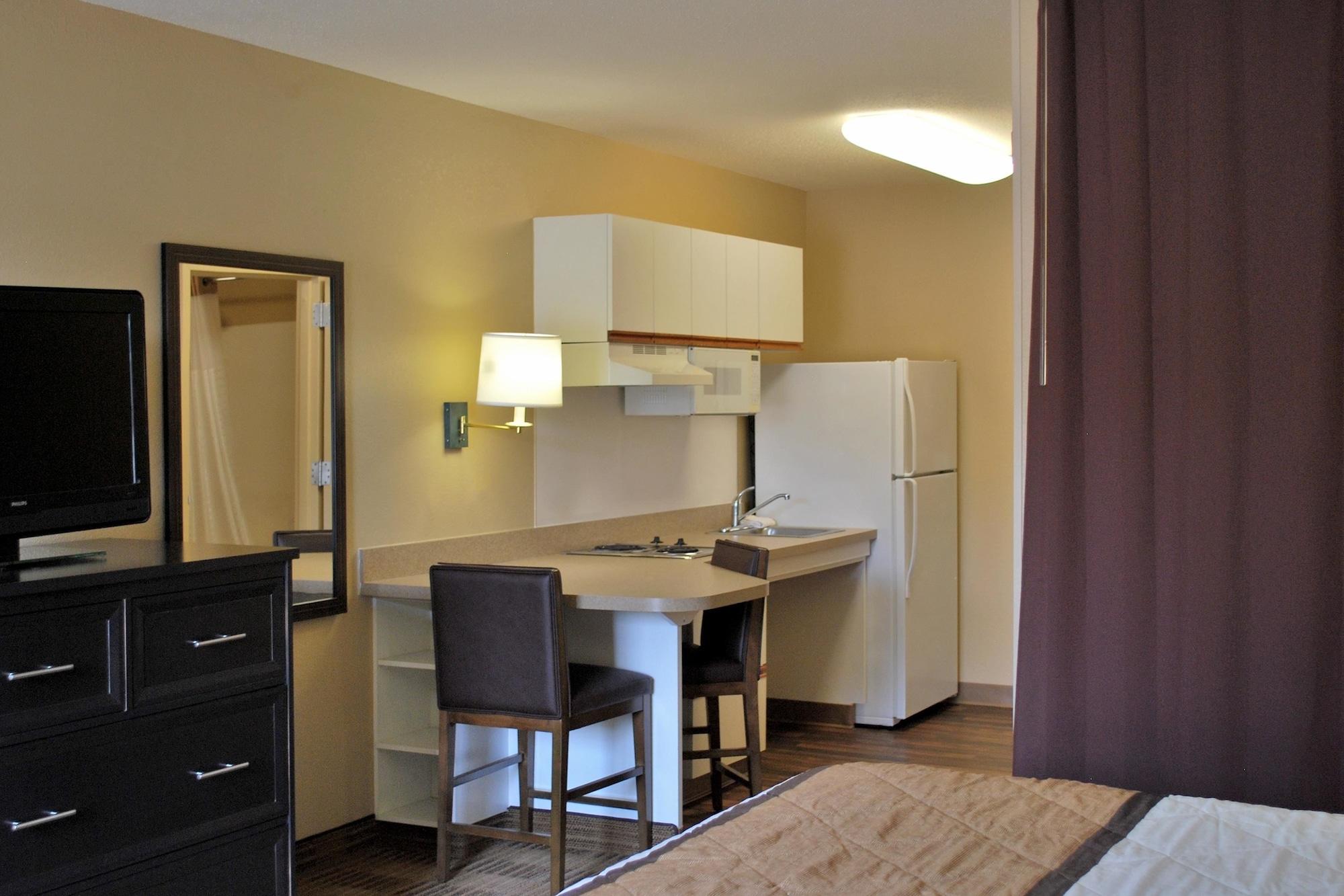 Extended Stay America Suites - St Louis - Westport - Central Мериленд Хайтс Екстериор снимка