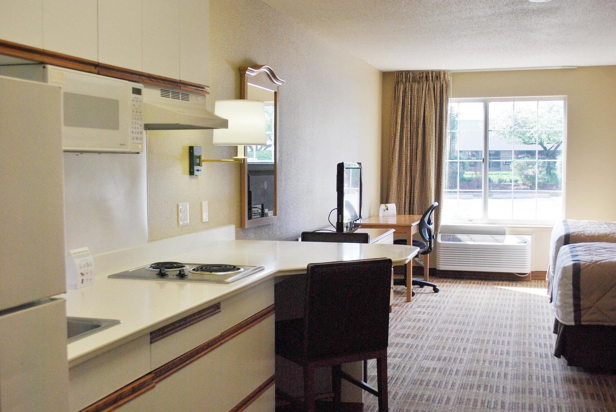 Extended Stay America Suites - St Louis - Westport - Central Мериленд Хайтс Екстериор снимка